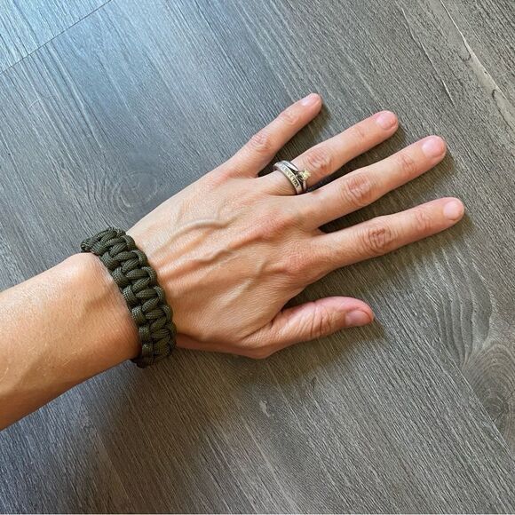 Paracord Bracelet NEW Unisex Olive Drab Green Adjustable Handmade USA - Picture 3 of 10